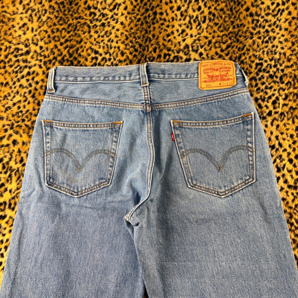 Levis 550 Relaxed Fit Jeans Mens 34x32 Blue Medium Wash Denim Vintage 2000s